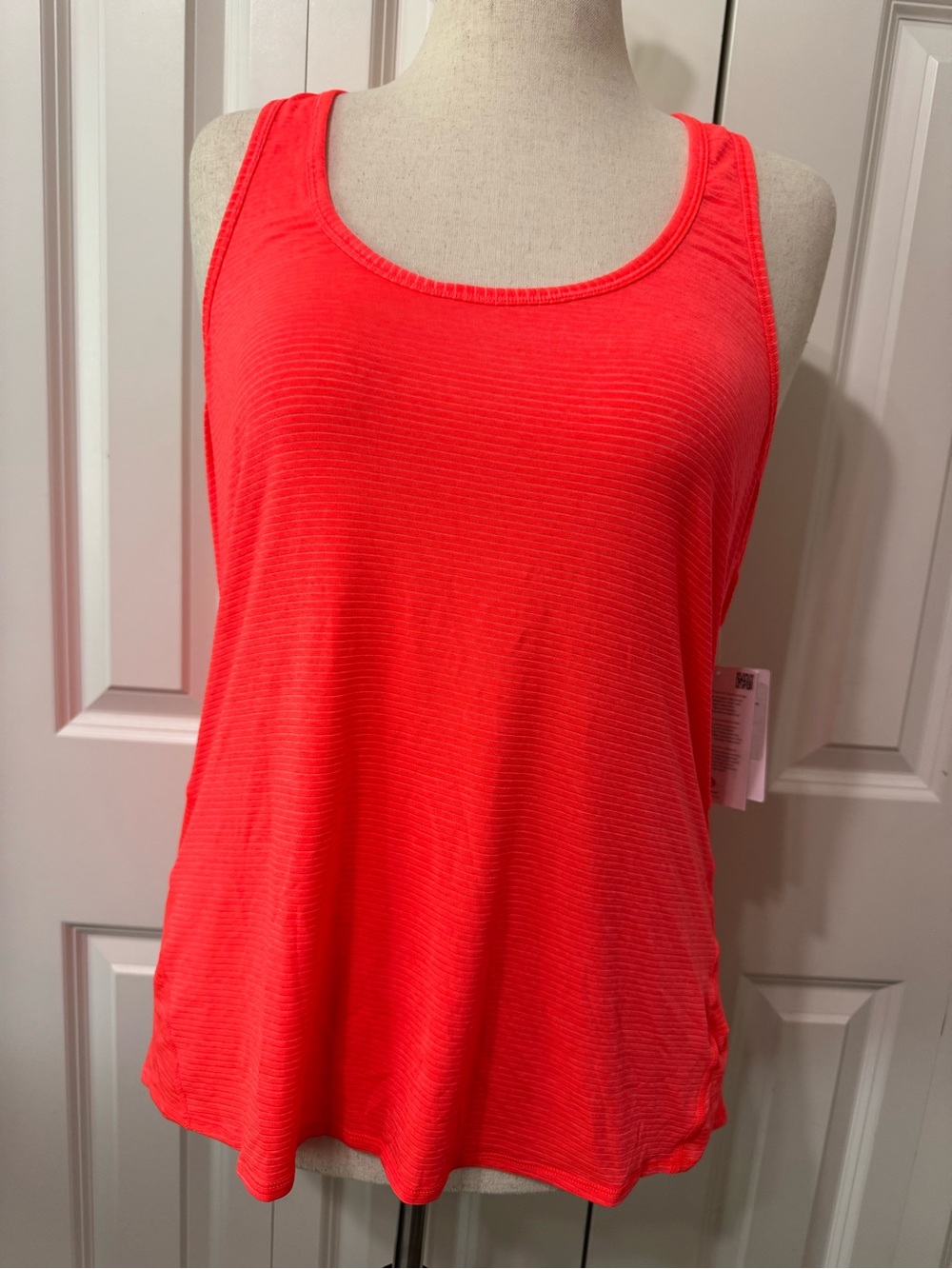 Athleta Bright Coral Scoop Neck Tank